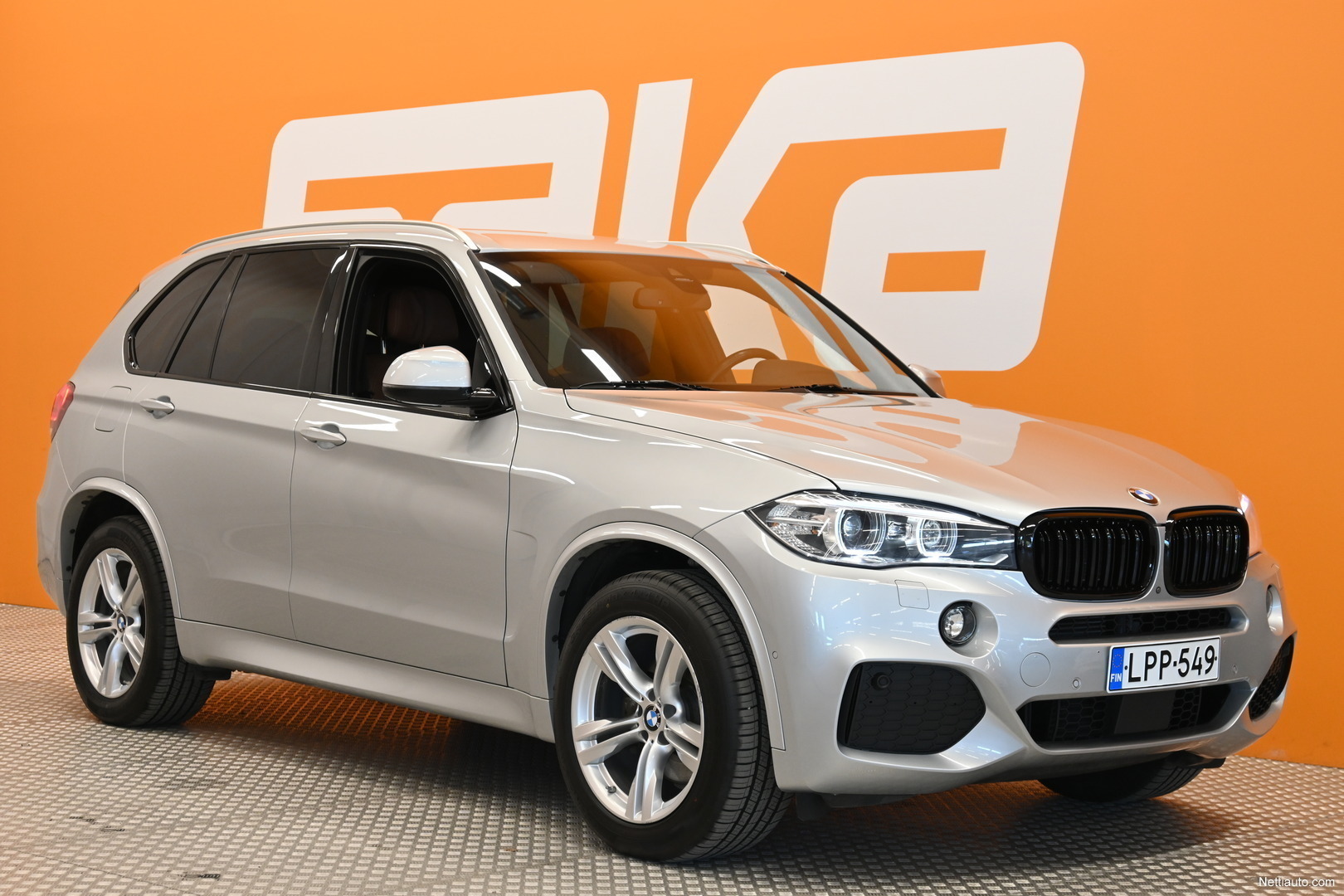 BMW X5 F15 XDrive40e A M SPORT HUIPPUVARUSTEET HUD Prof Navi