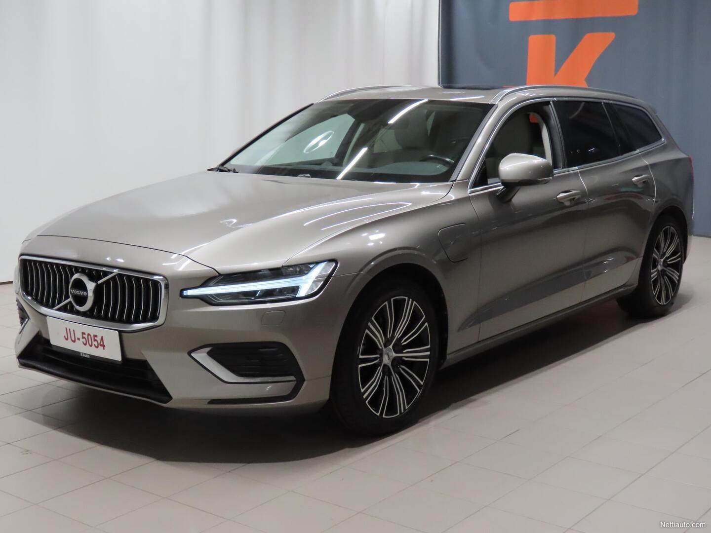 Volvo V60 T8 TwE AWD Inscription Aut Kattoluukku B W Vetokoukku