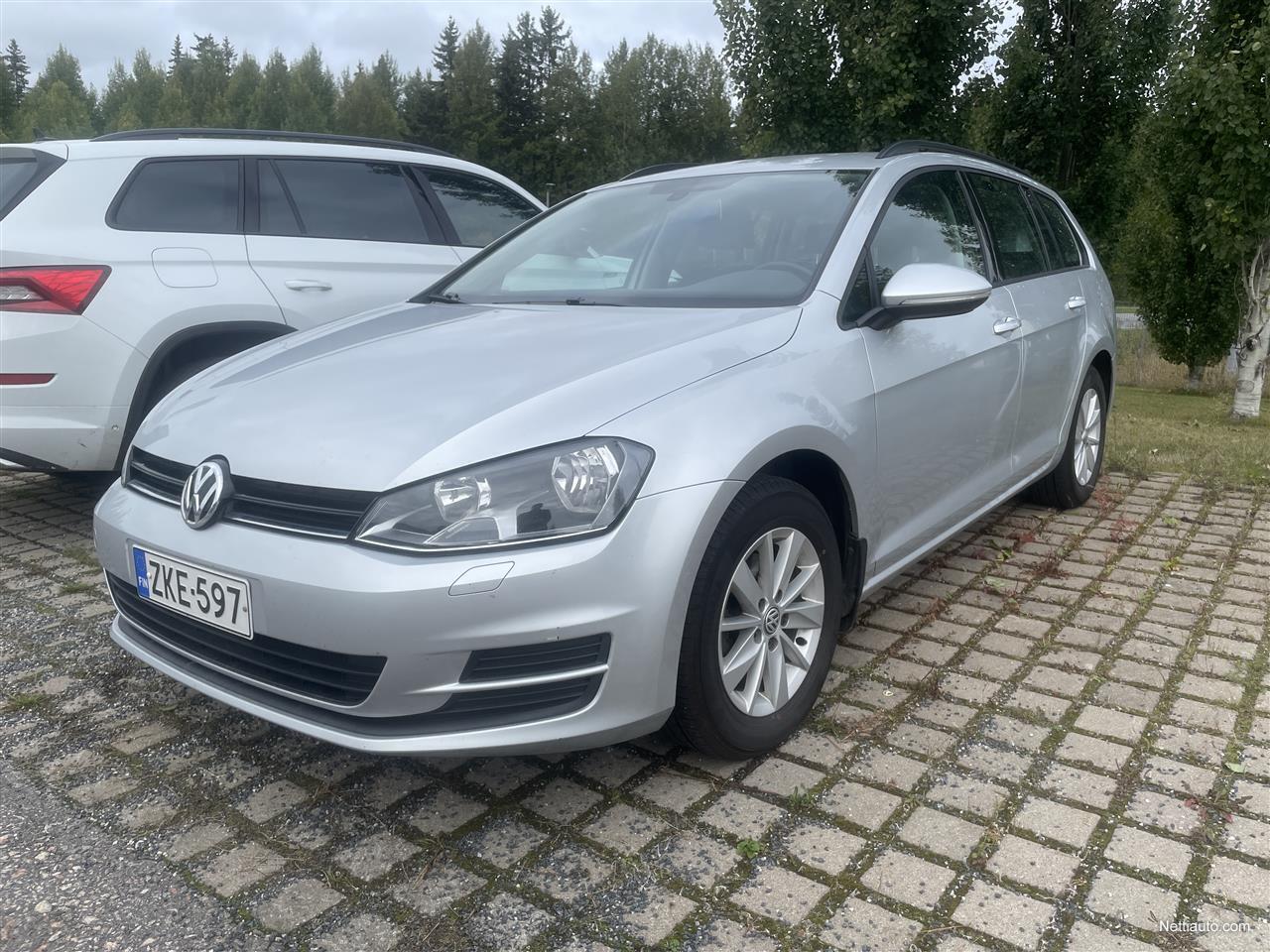 Volkswagen Golf Variant Comfortline Tsi Kw Hv Bluemotion