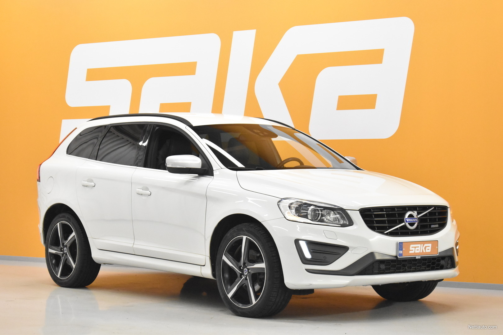 Volvo Xc D Awd Business R Design Aut Webasto Vetokoukku