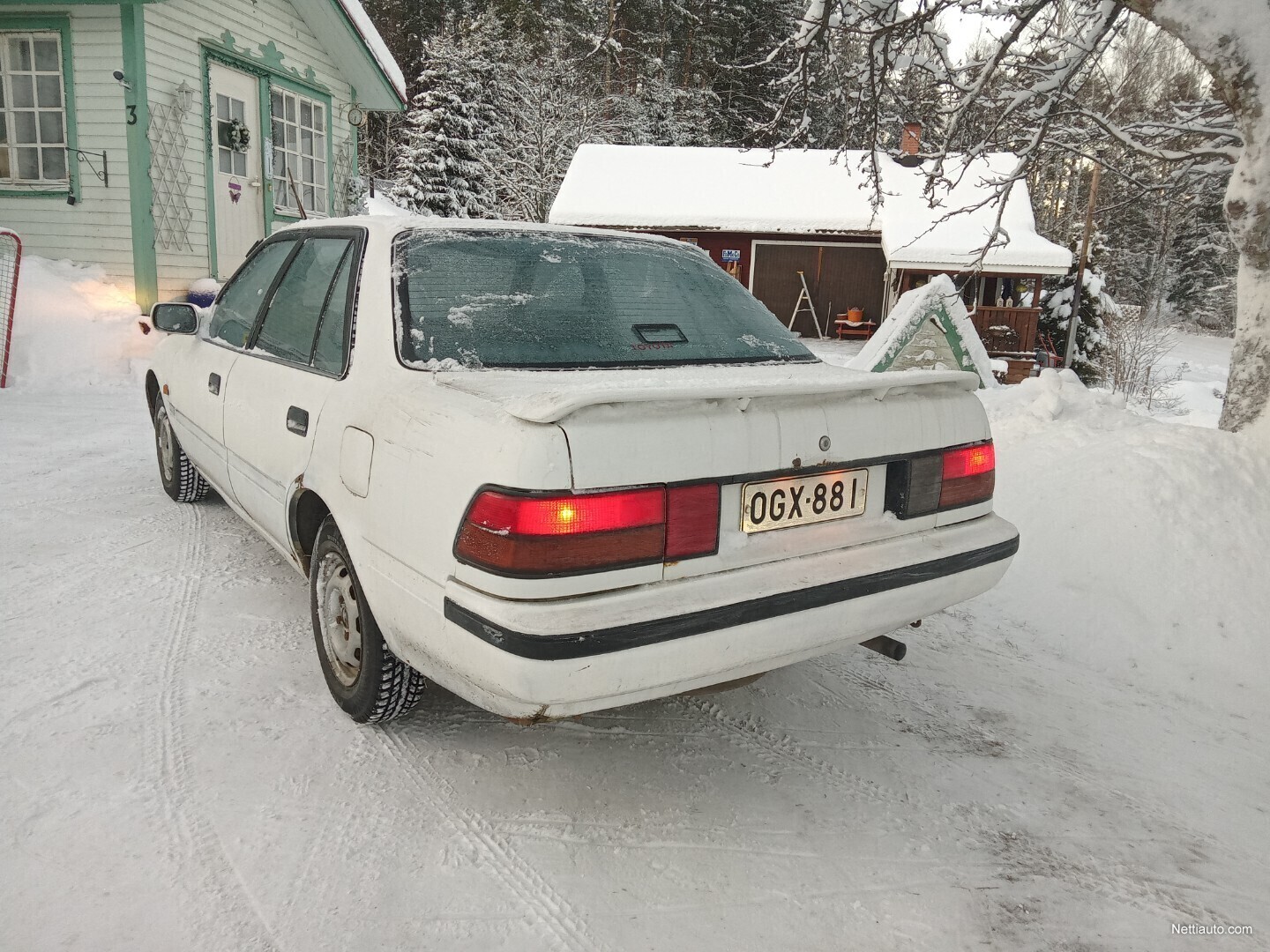 Toyota Carina II 1 6 GL Porrasperä 1989 Vaihtoauto Nettiauto