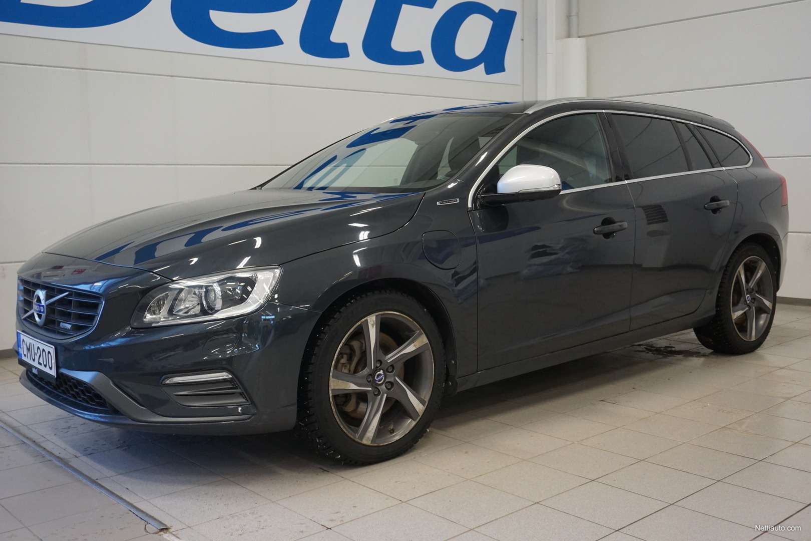 Volvo V D Awd R Design Plug In Hybrid Aut Farmari Vaihtoauto