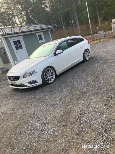 Volvo V D Awd R Design Plug In Hybrid Aut Farmari Vaihtoauto