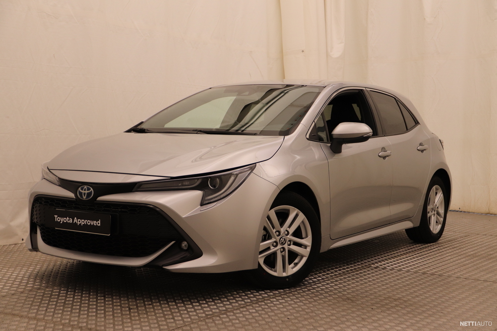 Toyota Corolla Hatchback Hybrid Prestige Edition Viistoper