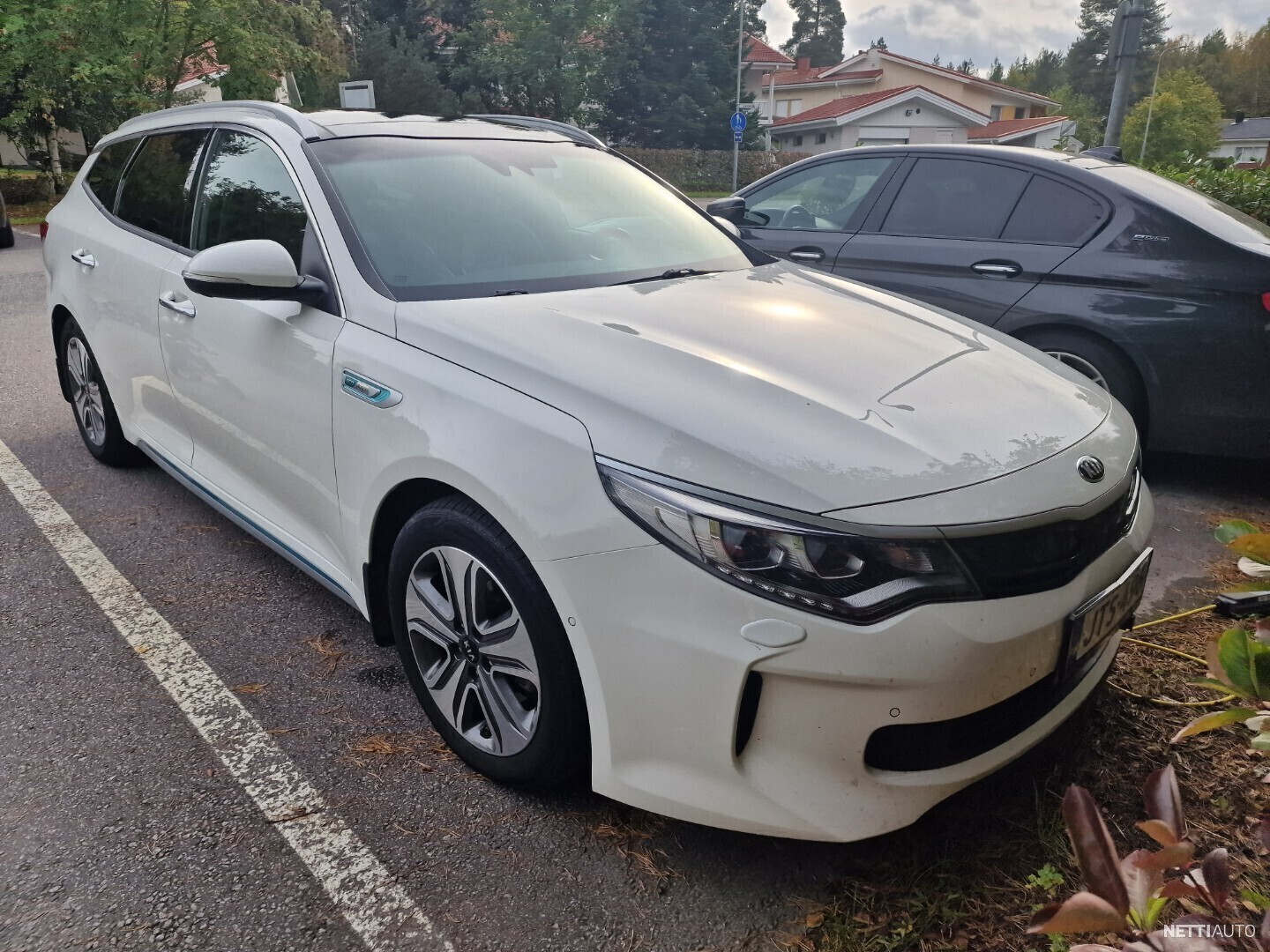 Kia Optima 2 0 GDI PHEV Business Luxury SW A T Farmari 2018