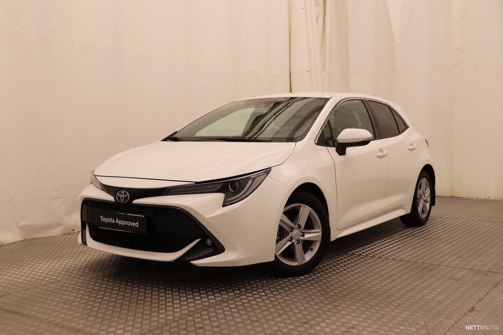 Toyota Corolla Hatchback Hybrid Prestige Edition Kaikki K Ytetyt