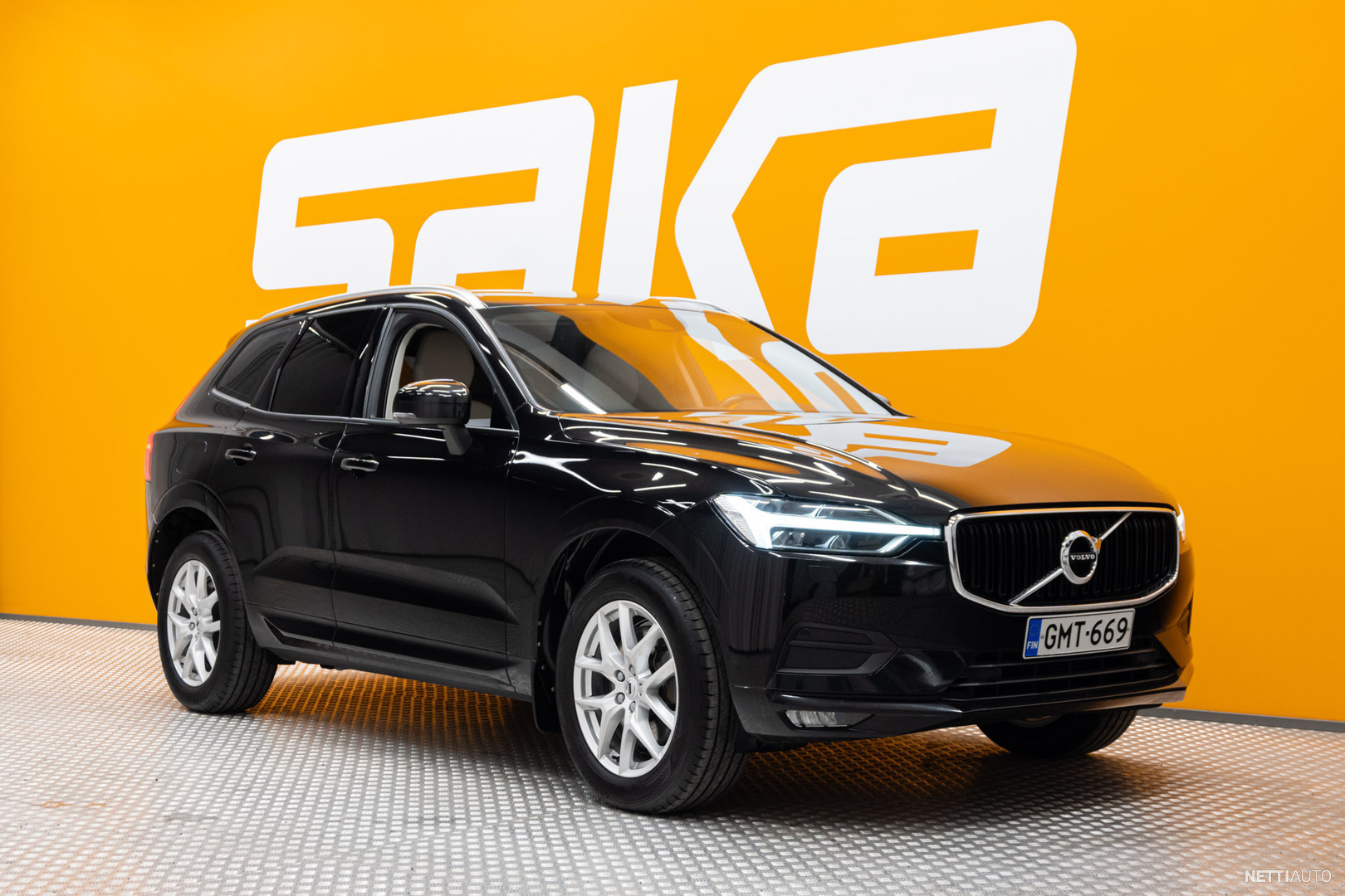 Volvo Xc D Awd Momentum Business Aut Juuri Huollettu Om