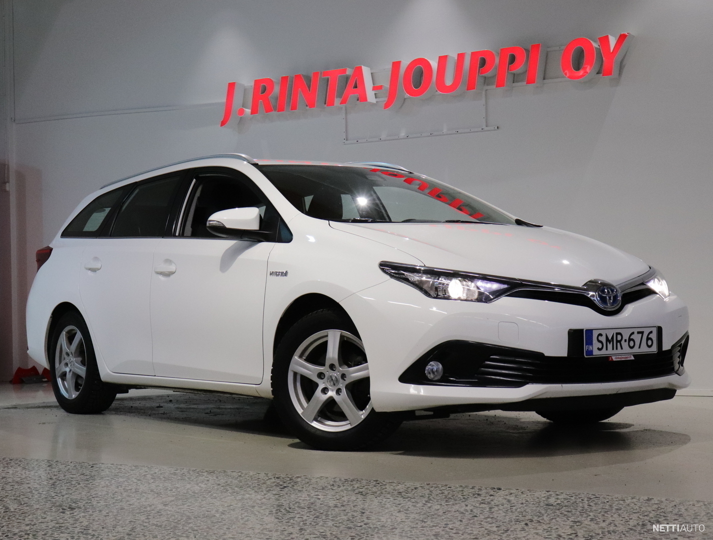 Toyota Auris Touring Sports Hybrid Active Kk Lyhennysvapaa