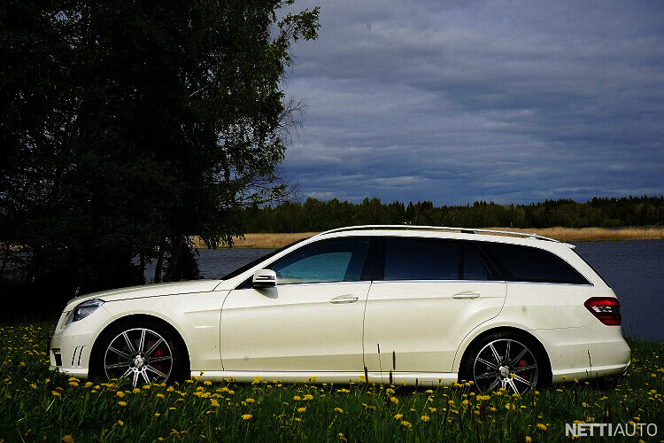 Mercedes-Benz E 63 AMG