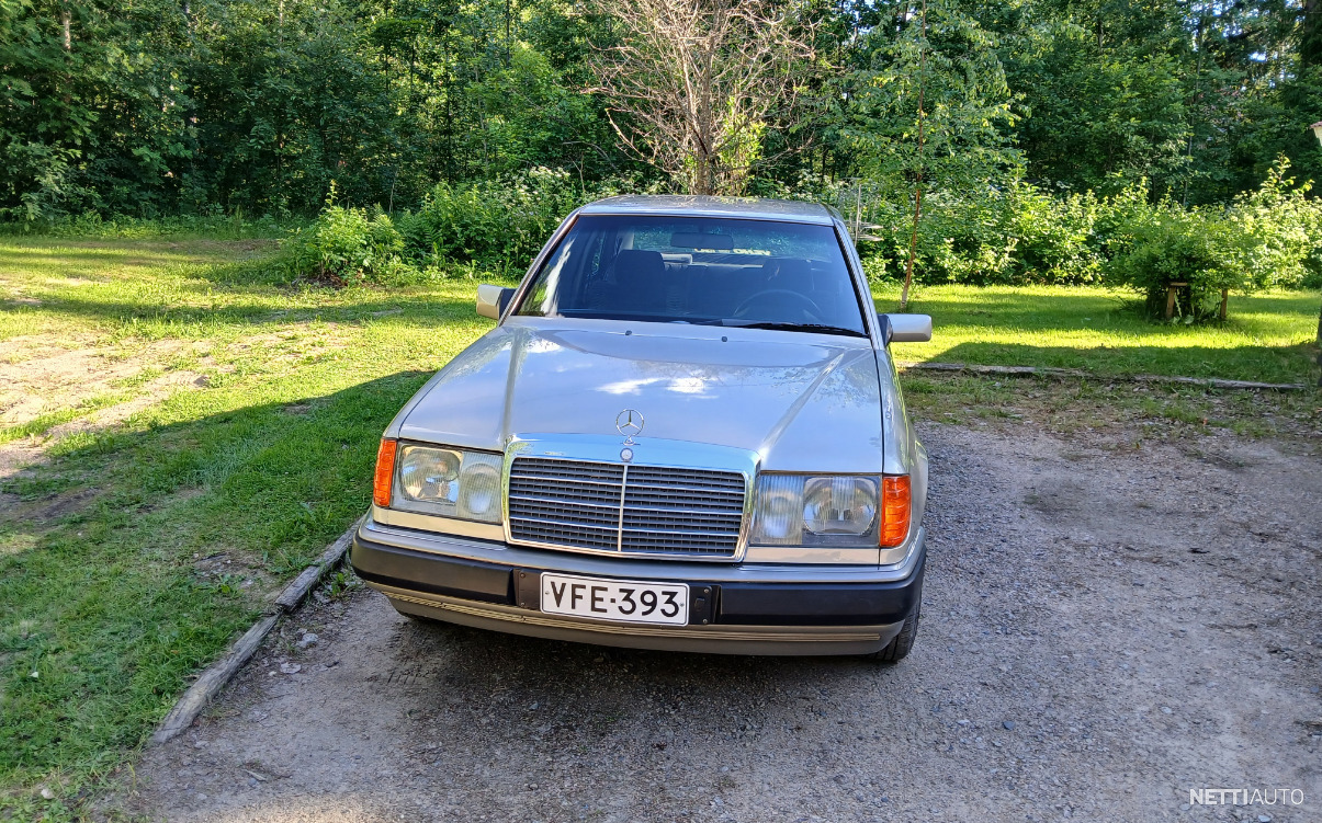 Mercedes-Benz 300