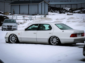 Lexus LS