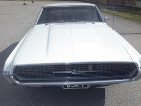 Ford Thunderbird