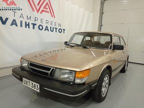 Saab 900
