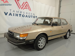 Saab 900