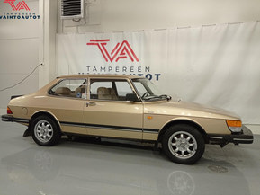 Saab 900