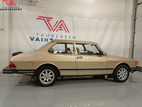 Saab 900