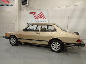 Saab 900