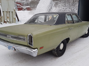 Plymouth Satellite