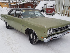 Plymouth Satellite