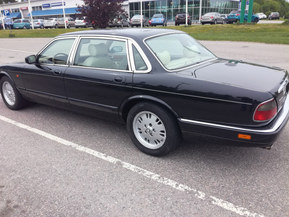 Jaguar XJ6