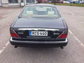 Jaguar XJ6