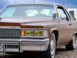 Cadillac De Ville
