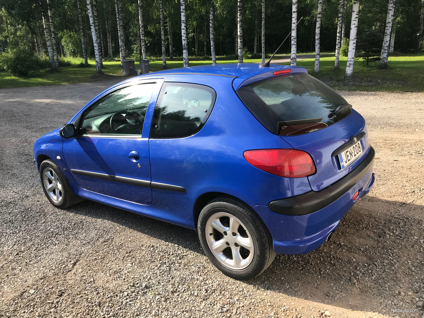 PEUGEOT 206 peugeot-206-2-0-gti-16v-3d-2000-blauw-pops-en-bangs-bt