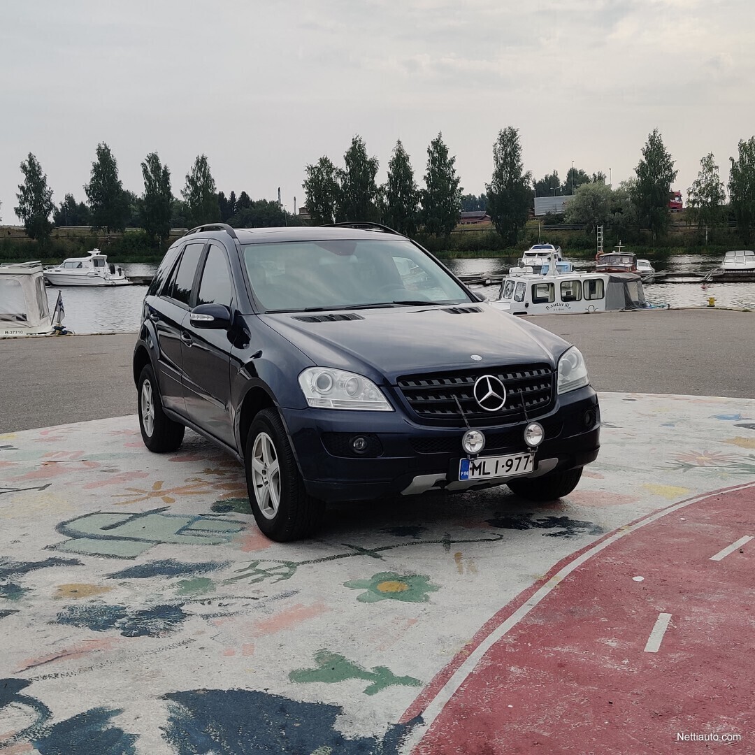 Moscow Russia - 19 April 2019 Black Mercedes Benz Ml W164 Suv Parked Near  Modern Building. Frontview. Editorial Image - Image of editorial,  reflections: 209230105