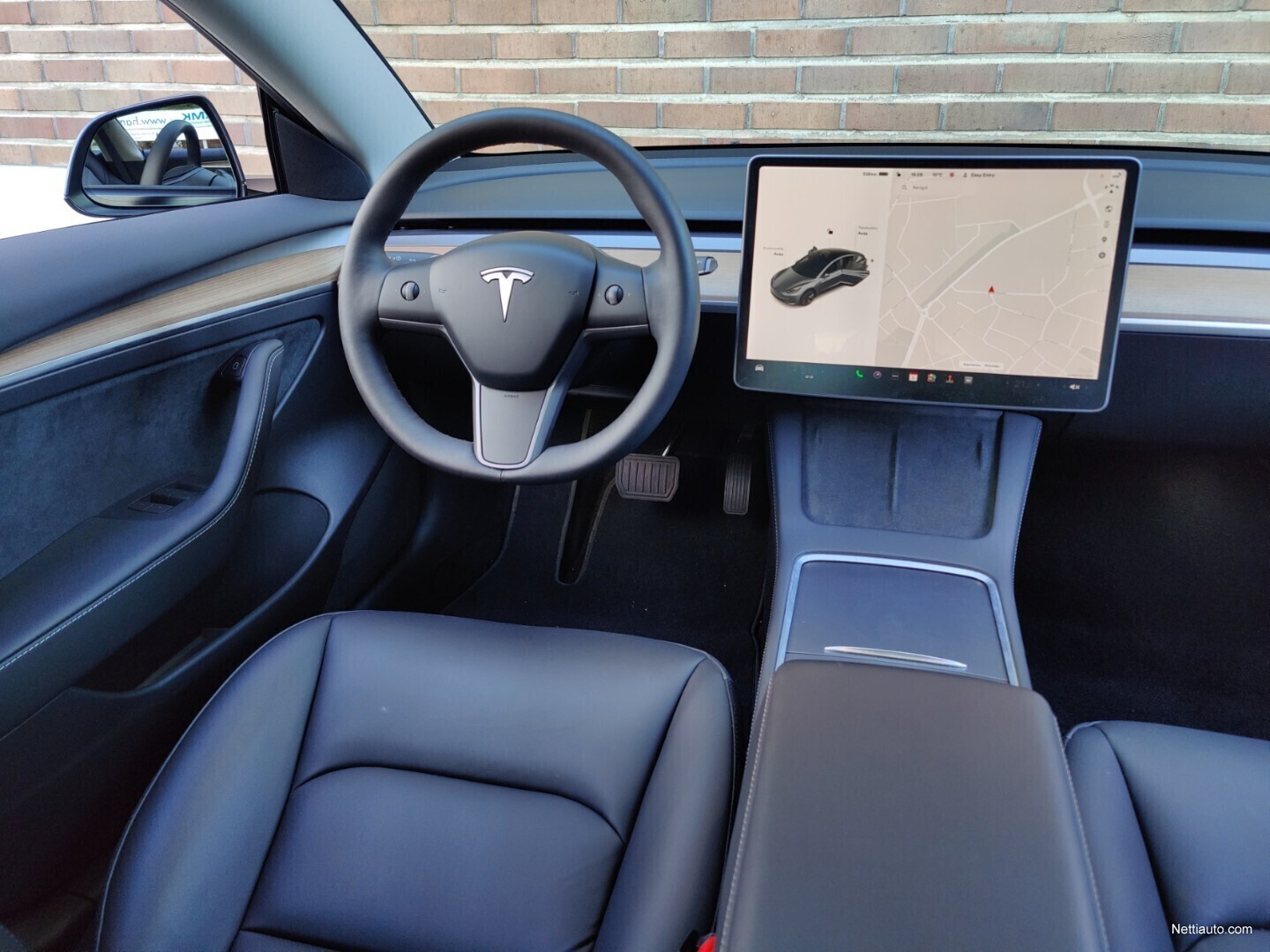 Tesla Model 3 POISTOHINTA, ILP, Lämmitettävä ratti ja takapenkit