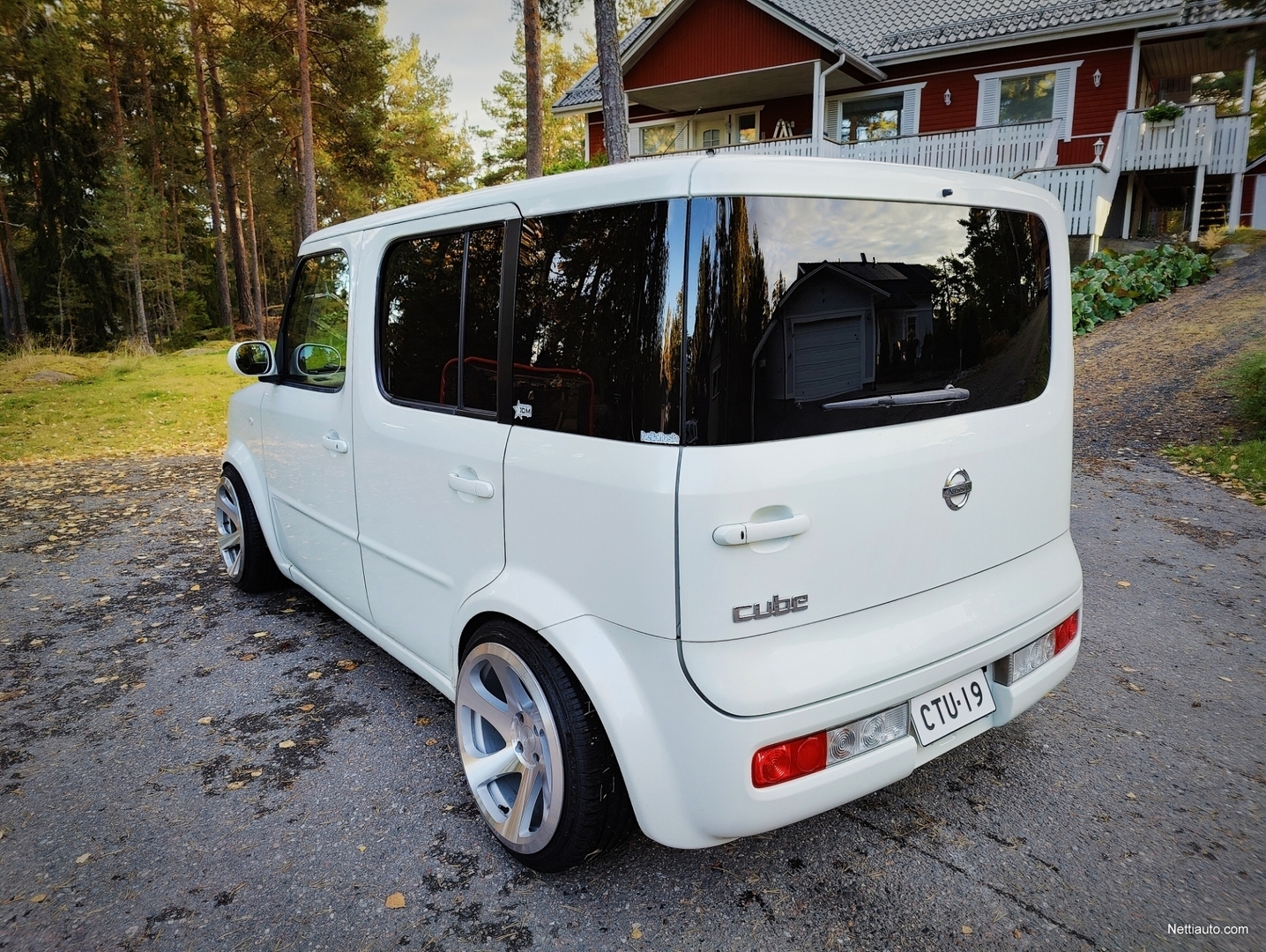 Nissan Cube Z11 Autech Axis JDM CUBE Rahoitus alkaen 3,99% MPV 