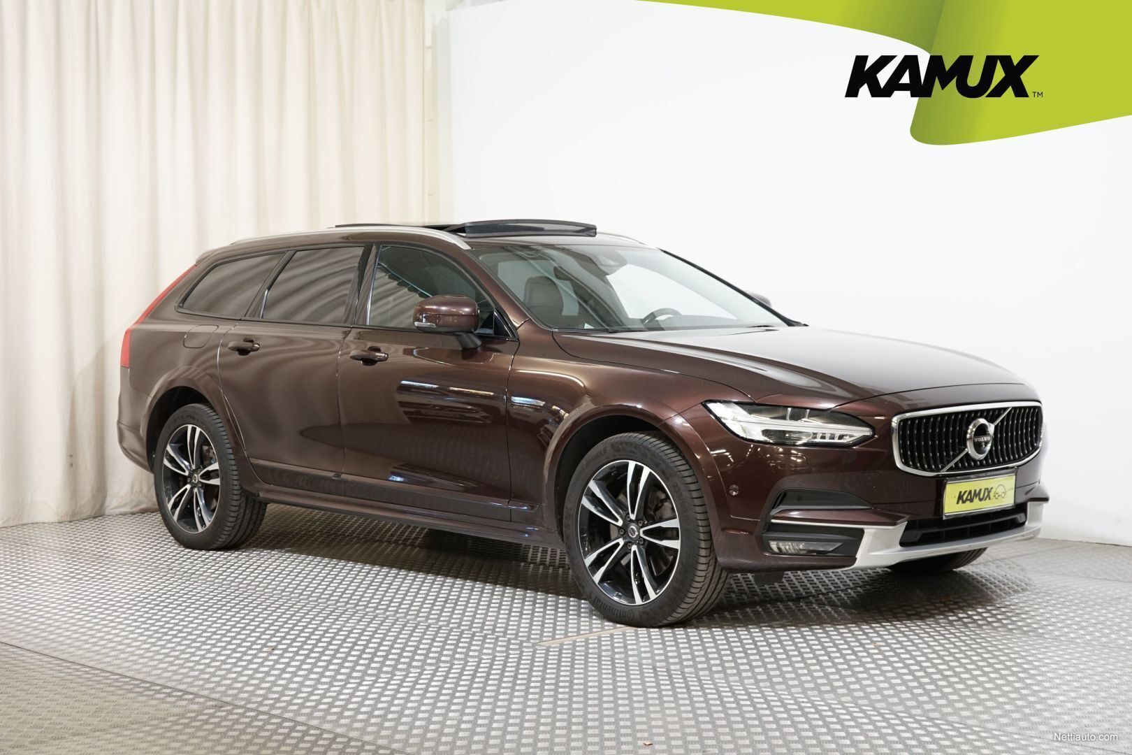 Volvo V90 Cross Country - Hüsser & Palkoska AG