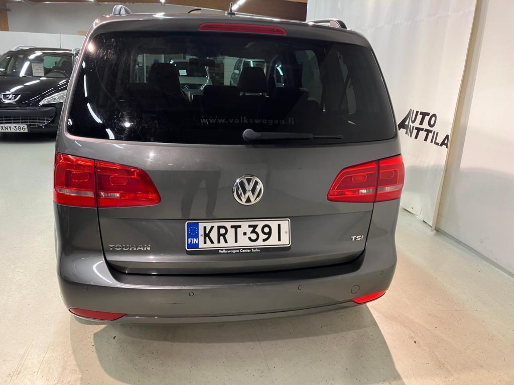 Volkswagen Touran 2012, kuva 5/17