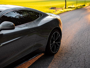 Aston Martin Vanquish
