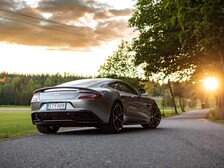 Aston Martin Vanquish