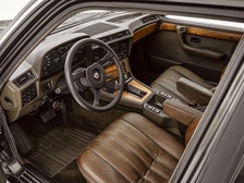 BMW 745