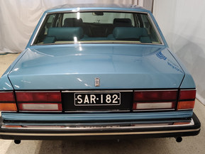 Rolls-Royce Silver Spirit