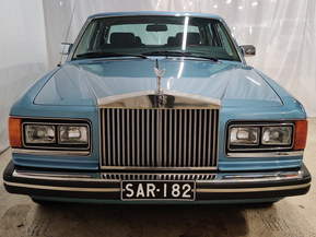 Rolls-Royce Silver Spirit