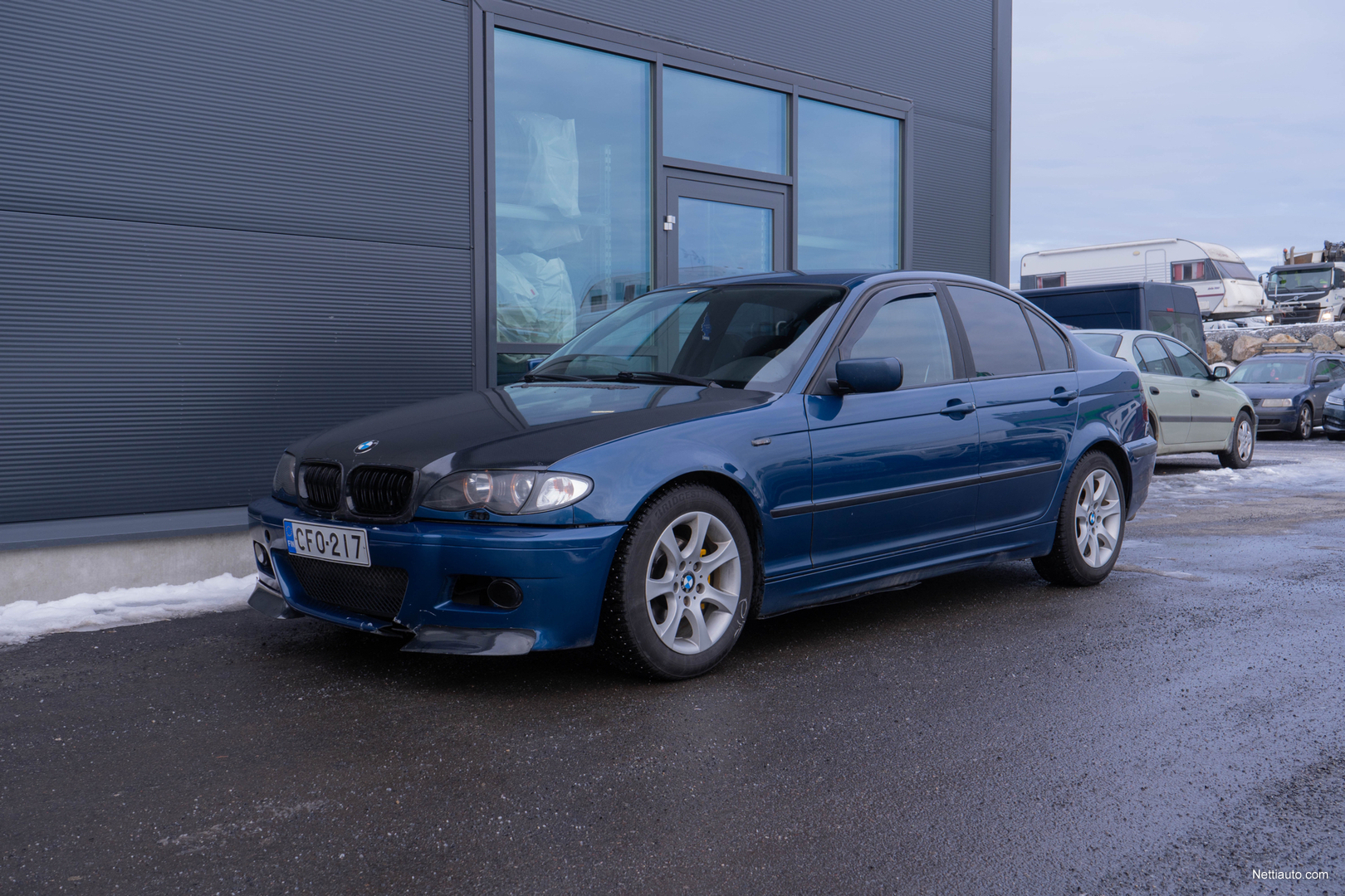 BMW 320 i 4d Porrasperä 2002 - Vaihtoauto - Nettiauto