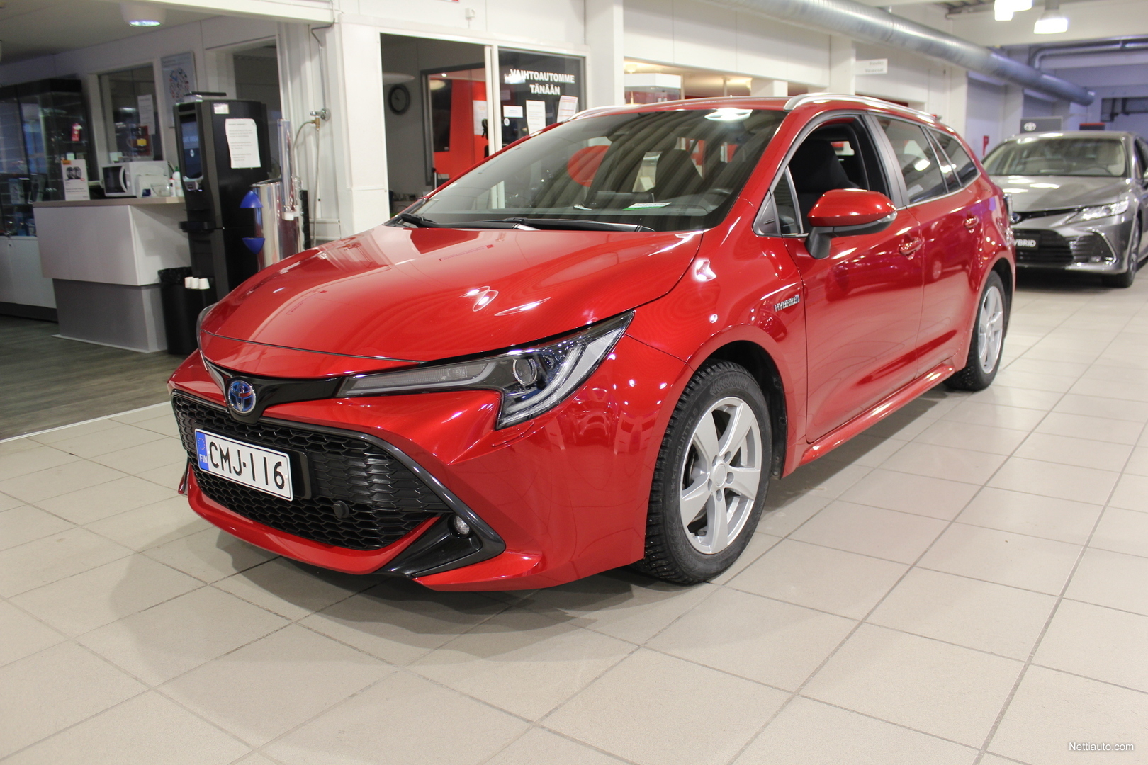 toyota-corolla-touring-sports-2-0-hybrid-active-farmari-2019