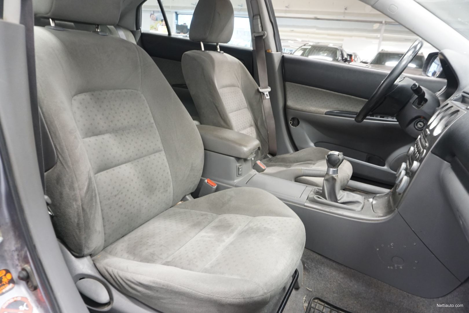 Mazda 6 2004 clearance isofix