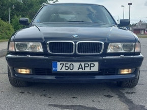 BMW 750