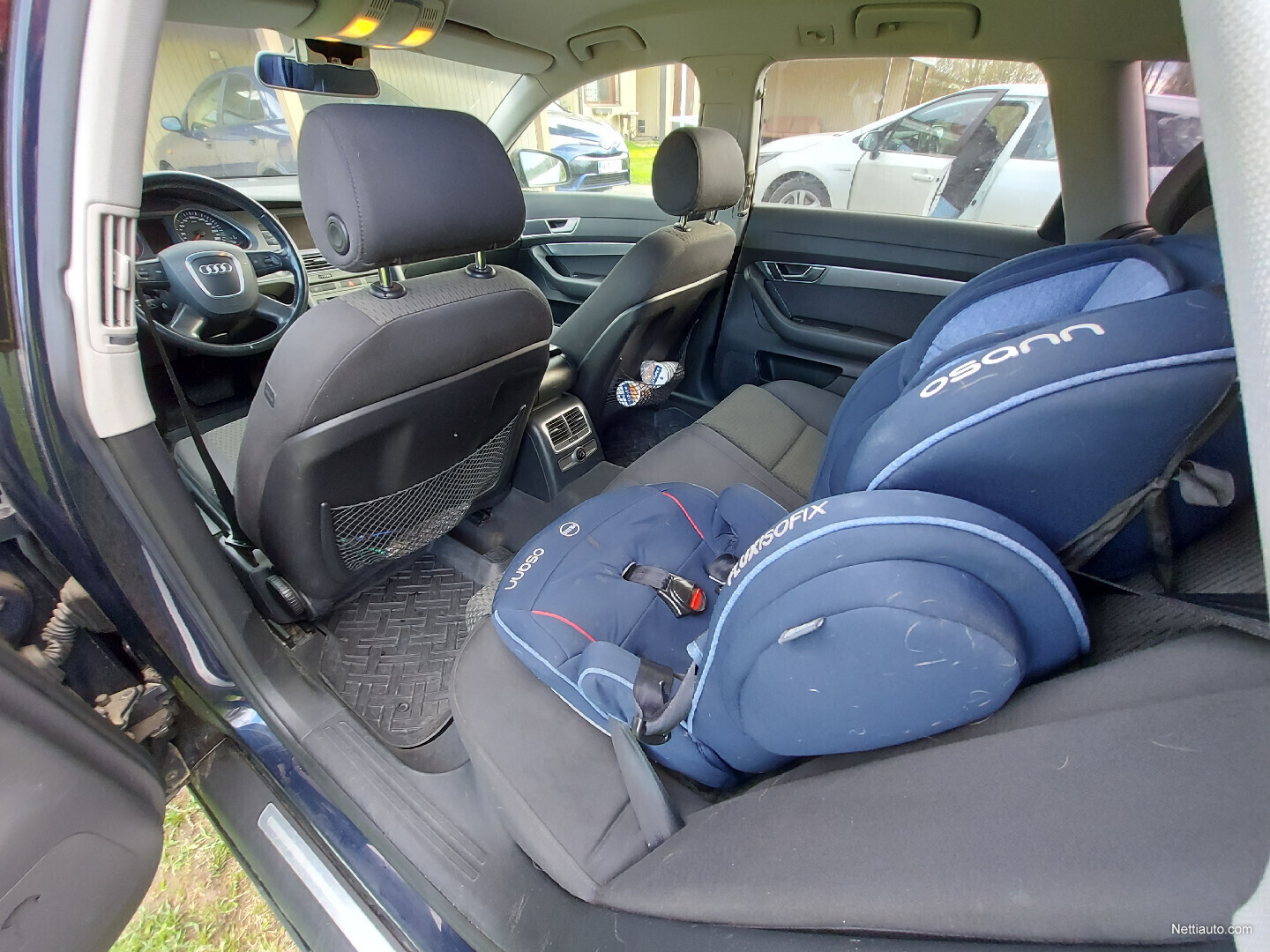 Audi a6 hotsell 3 child seats