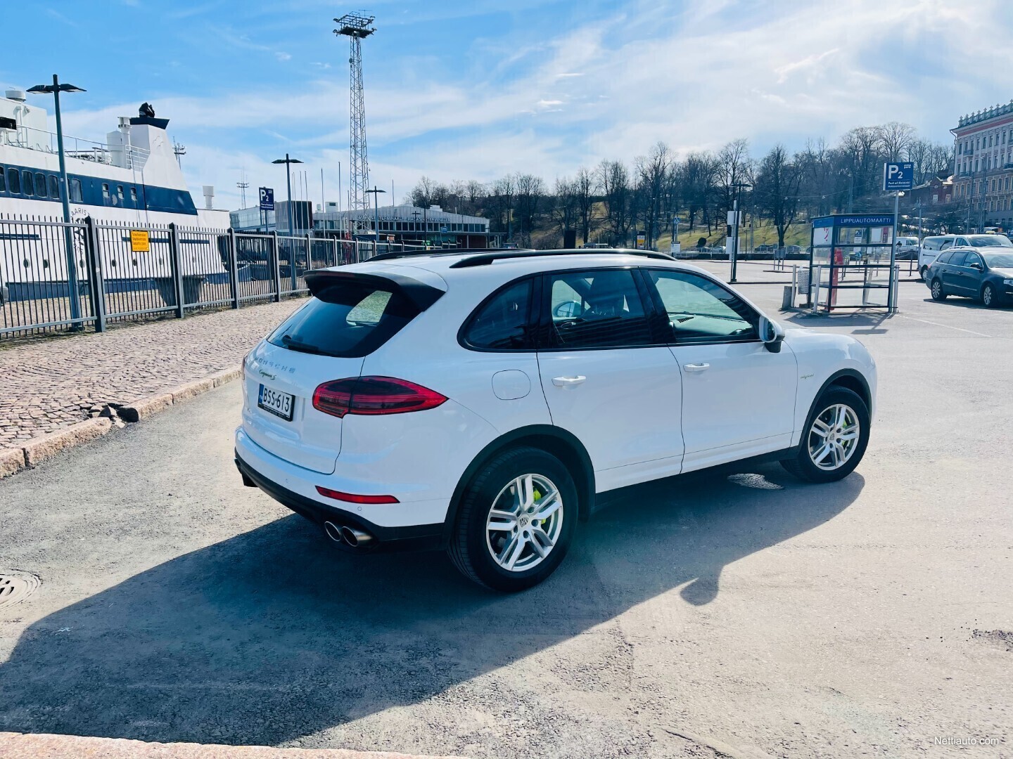 Porsche Cayenne S Ehybrid S Ehybrid Maastoauto SUV 2015 Vaihtoauto