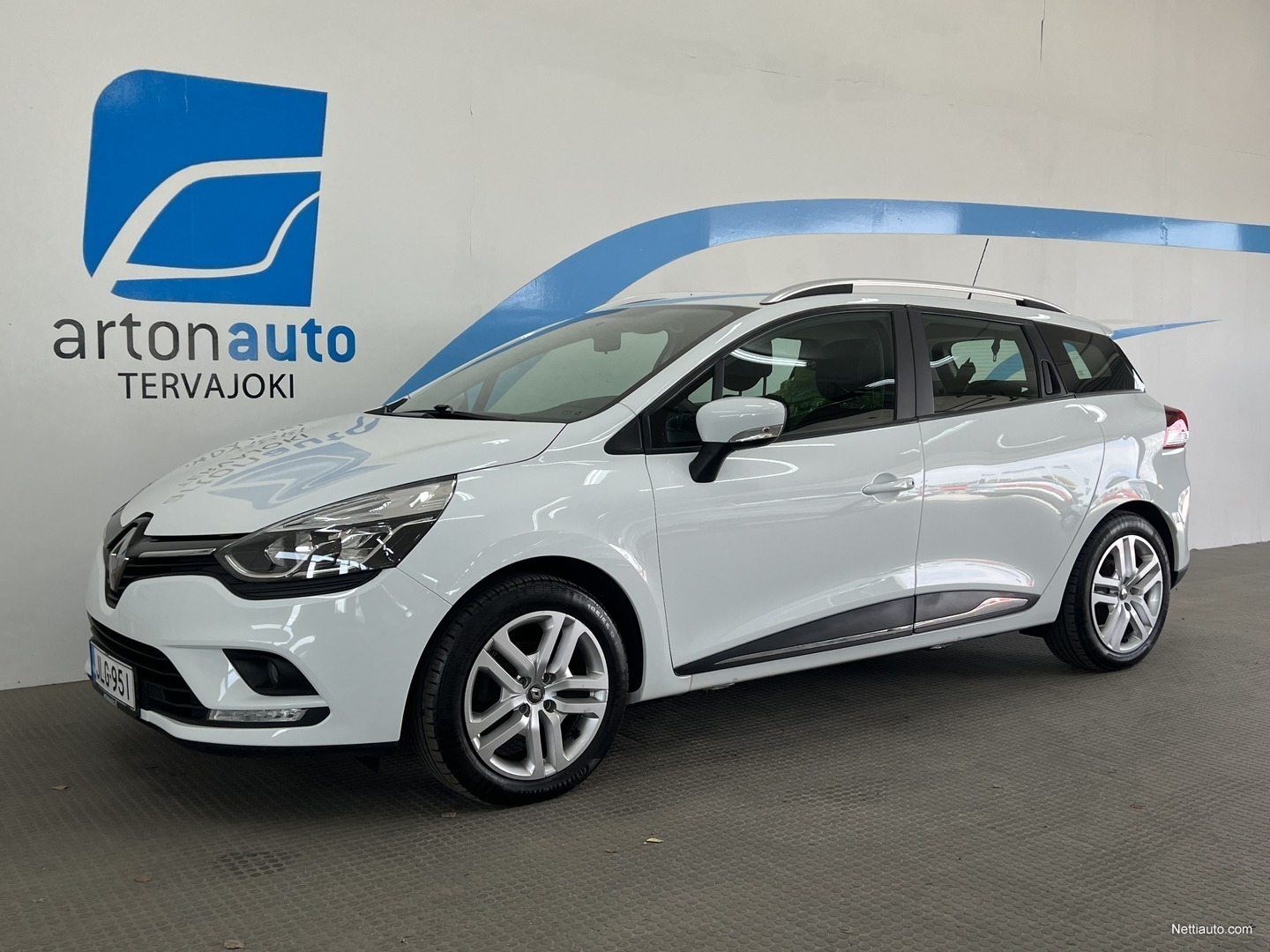 Renault Clio Sport Tourer Tce Zen Omistajalta Farmari Vaihtoauto Nettiauto