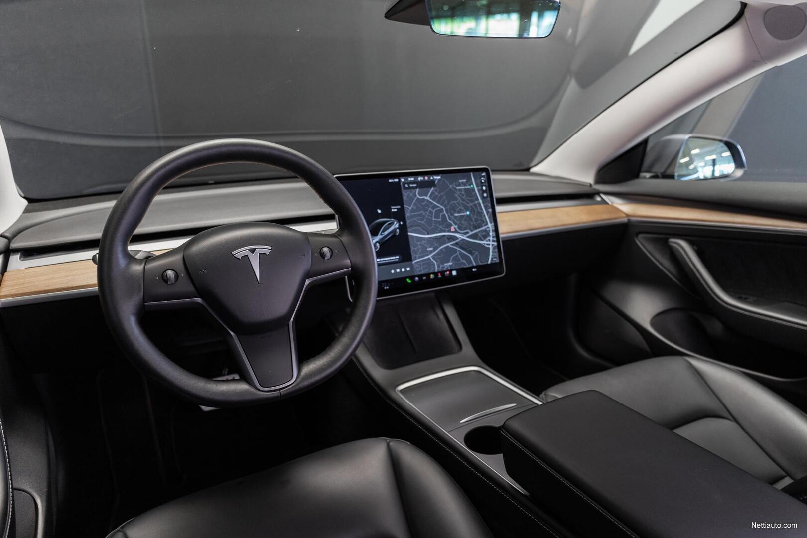 Tesla Model 3 Performance Dual Motor 535CP FSD Interior ALB - 33,529 EUR ·  36,000 km · 2022