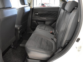 Mitsubishi Outlander PHEV