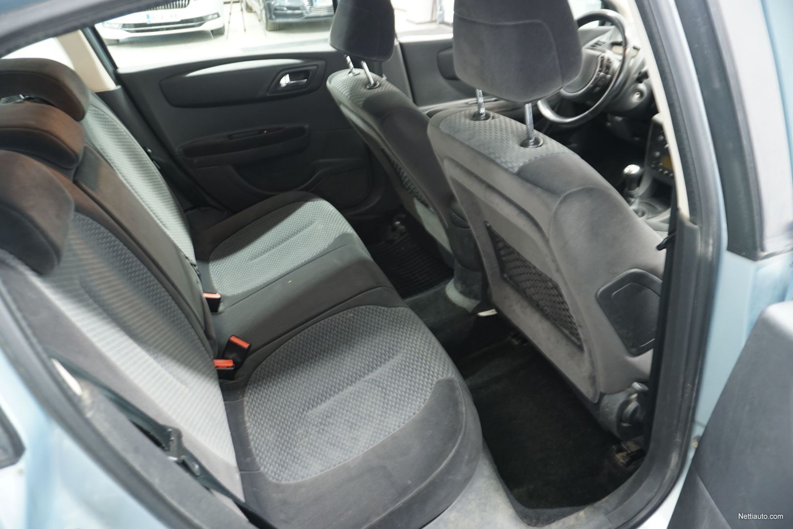 Citroen c4 outlet isofix