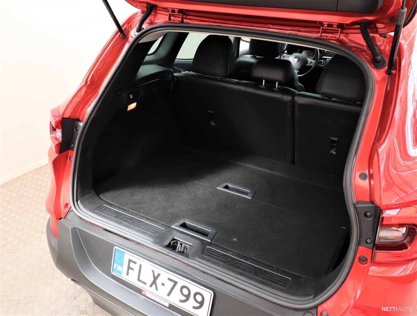 Renault Kadjar Energy TCe 130 Zen - Jakoketju uusittu 5/23, Avaimeton, 2 x  alut, Vak.nop.säädin, Automaatti-ilmastointi - J. autoturva Farmari 2015 -  Vaihtoauto - Nettiauto