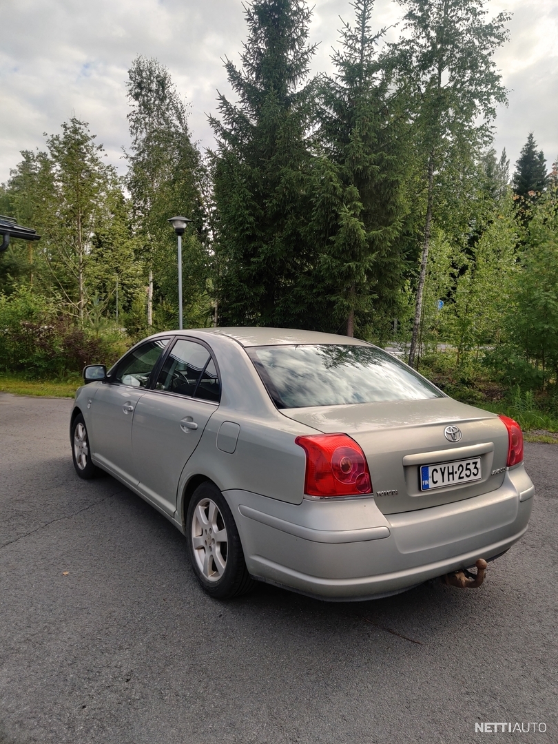 Toyota Avensis 2.0 D4D 4d Sol Porrasperä 2004 - Vaihtoauto - Nettiauto