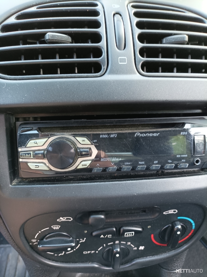 Peugeot 206 - Radio replacement [How to] 